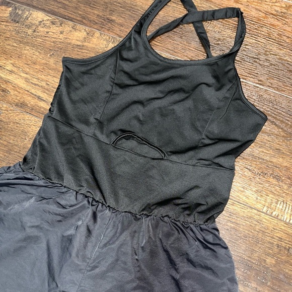 Black Romper Women’s Medium - Picture 4 of 4